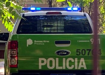 Glew: una mujer mató a su pareja mientras él la golpeaba
