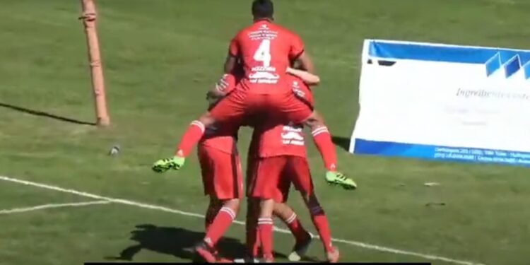 Claypole volvió a vivir con una victoria inesperada ante Luján