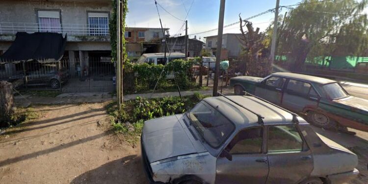 Dos jóvenes muertos y un policía detenido, el saldo de una fiesta en Esteban Echeverría