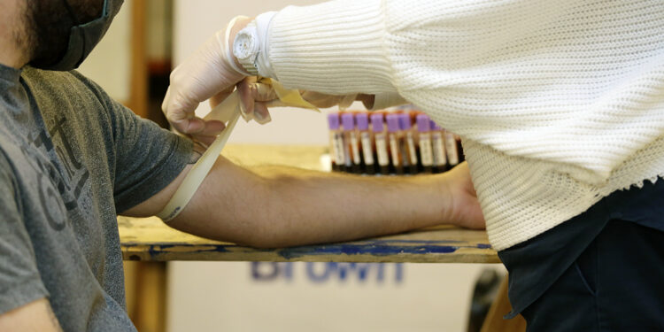 Municipio donante: Brown concretó la primera donación de plaquetas