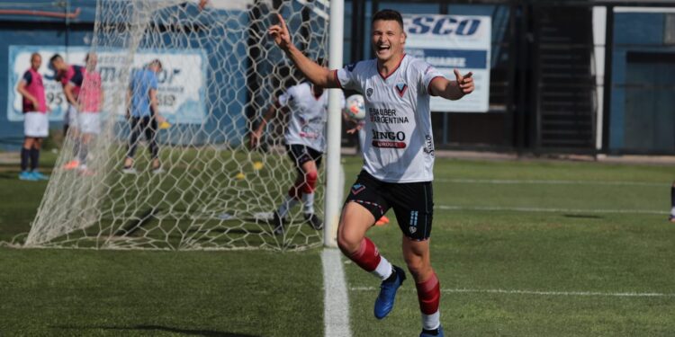 El Tricolor rescató un punto en un partido complicado