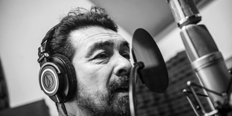 Con invitados, Hernán Lucero vuelve a llenar de tangos la noche de Adrogué