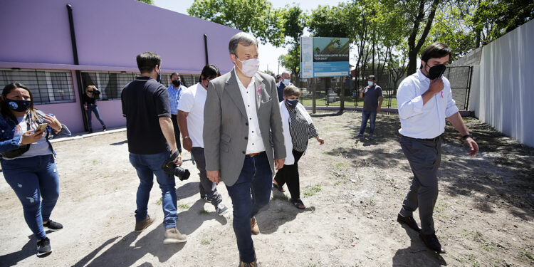 Cascallares y Kreplak recorrieron el nuevo centro de salud de Solano