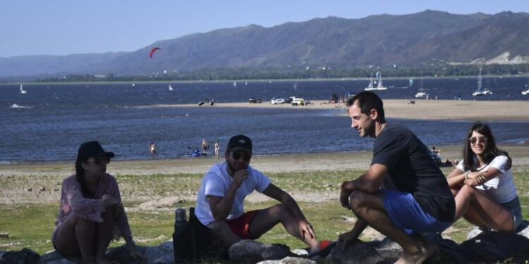 Cuáles serán los feriados de 2022