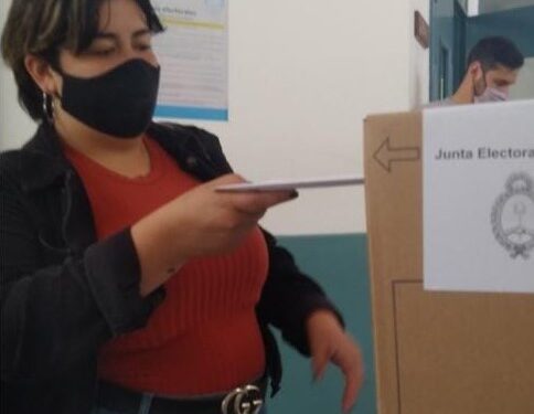Tiene 16 años, es de Glew y vota por primera vez: «Los jóvenes somos el eje para transformar»
