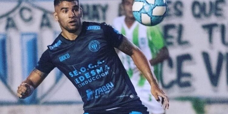 Claypole: llegó un goleador histórico y ya suma cuatro refuerzos