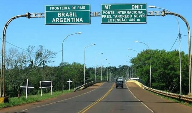 El Gobierno anunció que «están abiertos los principales pasos fronterizos»