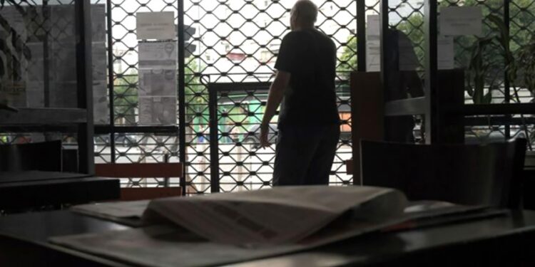 Más de 10.000 usuarios se encuentran sin luz en el AMBA