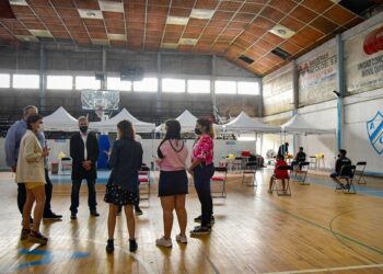 Quilmes sumó un nuevo Centro de Vacunación en el Club Argentino
