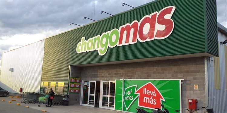 Un supermercado de Burzaco sufrió un  incendio que fue controlado por los empleados