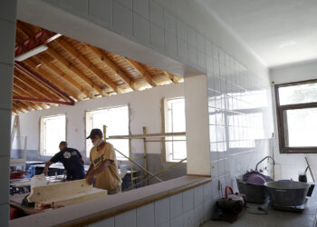 Brown: continúan las obras en escuelas antes del comienzo del ciclo lectivo 2022