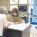 Defensa del consumidor asiste a usuarios de Edesur afectados por los cortes