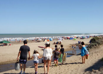 Verano en la provincia: más de 5 millones de turistas en las playas bonaerenses