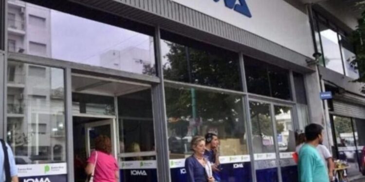 IOMA acordó con Femeba incluir 2.000 médicos en la cobertura al 100%