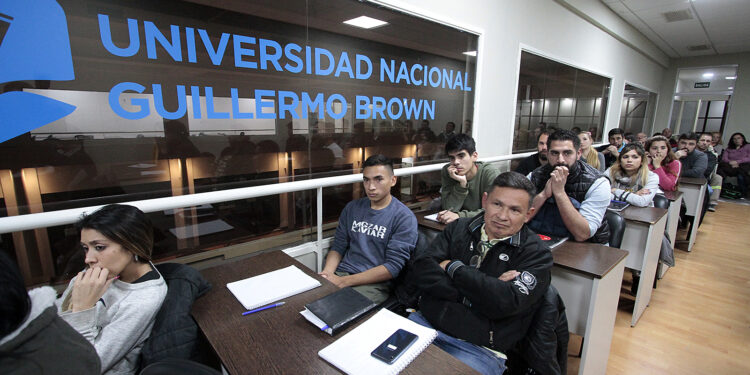 Abrió la inscripción para cursos intensivos de verano de idiomas en la UNAB