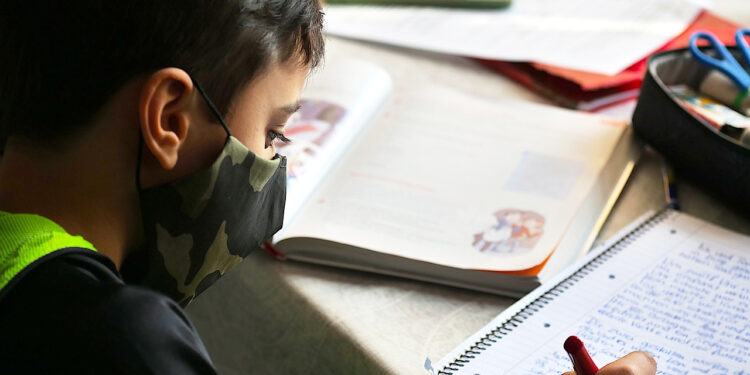 Confirman que la vuelta a clases será sin burbujas y sin un protocolo especial