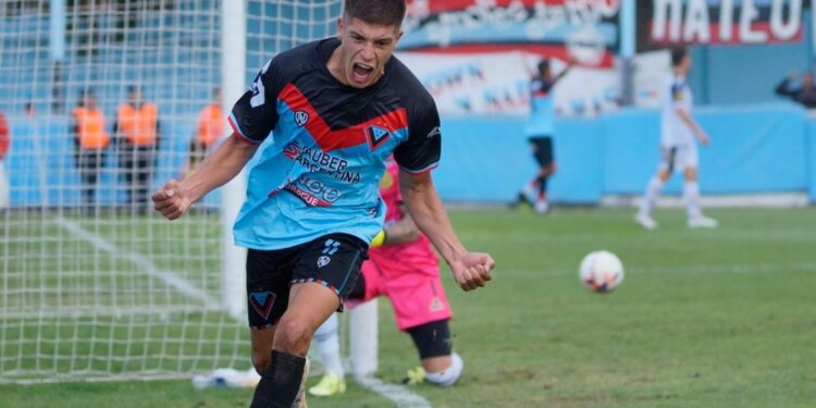 Brown goleó a Flandria en Adrogué