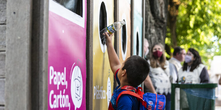 Brown avanza con el programa de recolección diferenciada en domicilios y centros comerciales