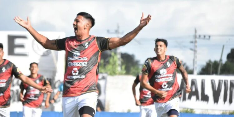 Claypole arrancó en triunfador y San Martín perdió ante Victoriano