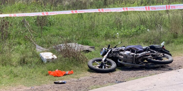 Longchamps: murió un motociclista en el «camino de las latas»