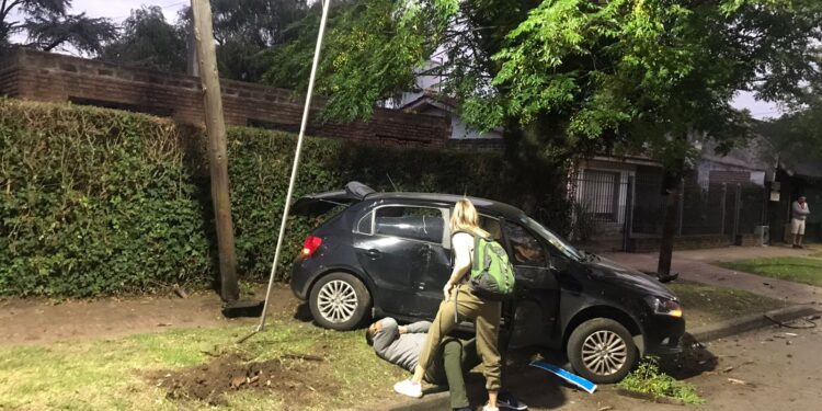 Adrogué: heridos tras un choque entre dos autos