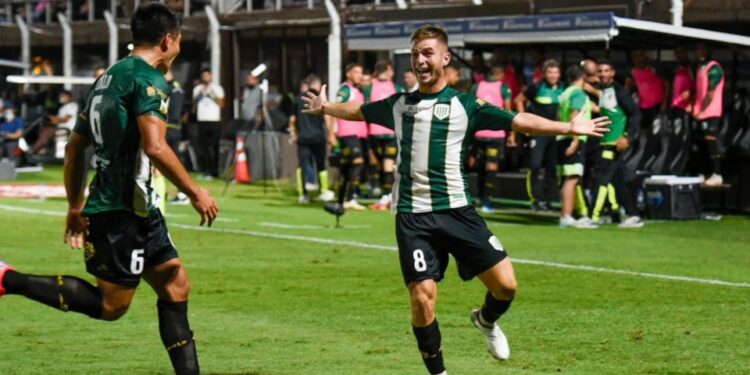 Banfield le ganó a Platense y es el nuevo puntero de la zona