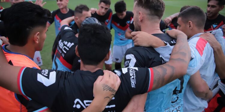 Brown de Adrogué se juega la punta en Puerto Madryn