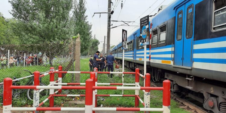Burzaco: murió un hombre tras ser arrollado por el Tren Roca
