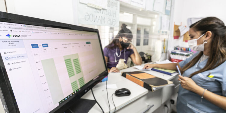 Municipio pionero: en Brown 26 centros de salud implementan la historia clínica digital