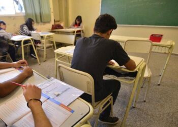 Brown: inscriben al plan FinEs en varios puntos del distrito