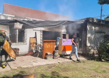 Longchamps: dos viviendas sufrieron incendios