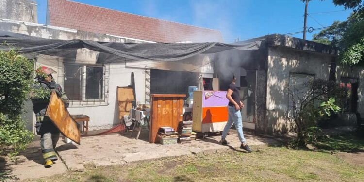 Longchamps: dos viviendas sufrieron incendios
