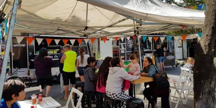 Calzada recibe el festival familiar «Brown a cielo abierto» en el Polideportivo