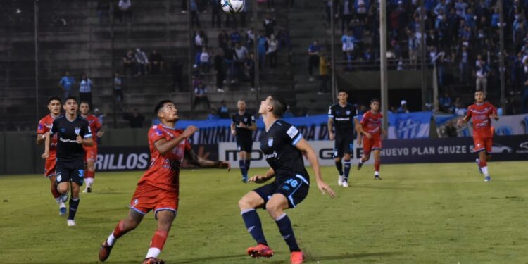 Brown de Adrogué tropezó en Salta y se quedó afuera de la Copa Argentina