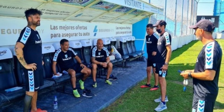 Temperley: se fue la dupla técnica Quiñonez-Aguirre y suena el «Chaucha» Bianco como nuevo DT