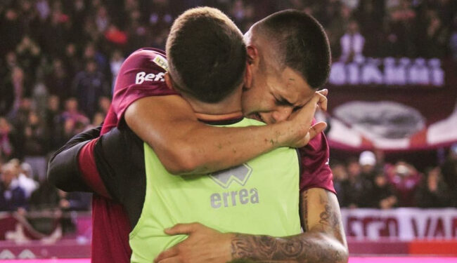 Las lágrimas de Franco Ortellado, el vecino de Adrogué que debutó en Lanús