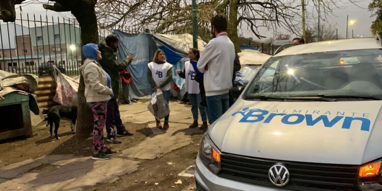 Operativo frío: el municipio profundiza la atención a personas en situación de calle