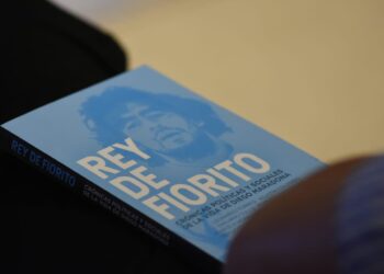 Lomas: el jueves presentarán «Rey de Fiorito», un libro con crónicas sobre Maradona