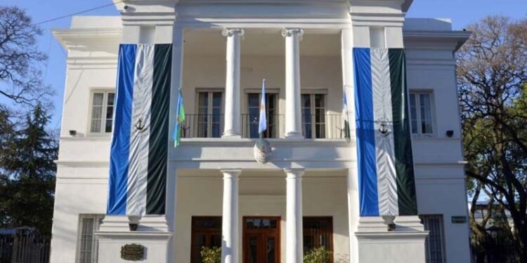 ¿Cuánto sabes sobre la bandera de Almirante Brown?