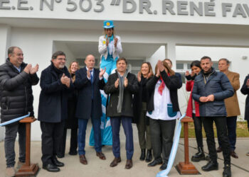 Axel visitó Temperley para inaugurar una Escuela de Educación Especial