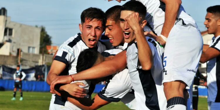 Burzaco: San Martín volvió a ganar y arrancó el torneo con el pie derecho