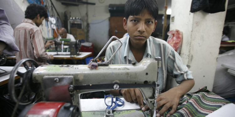 Lomas: lanzan una iniciativa para prevenir el trabajo infantil en el rubro textil