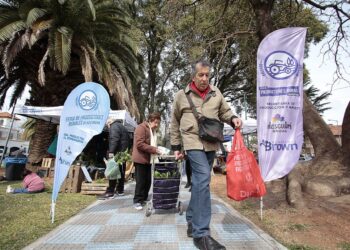 Este viernes, ferias de emprendedores en José Mármol y Adrogué