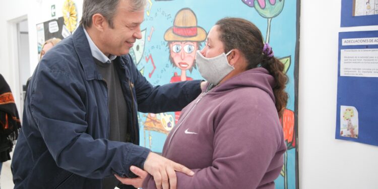 El municipio inauguró una zona de crianza comunitaria y potencia las políticas de niñez y adolescencia