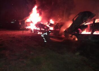 Se incendió un depósito judicial en Malvinas Argentinas con 30 vehículos secuestrados