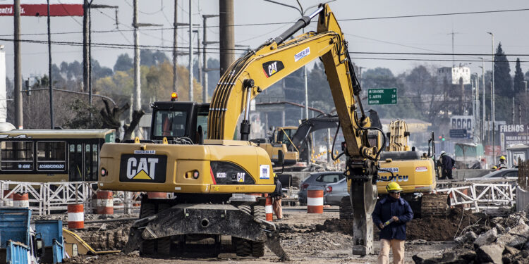 El viaducto de ruta 4 suma metros para pasar por debajo de la rotonda Los Pinos
