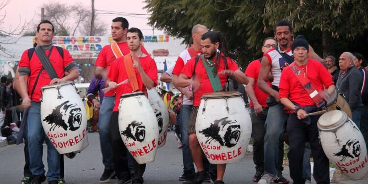 Sábado de música a puro candombe en Calzada con baile y gastronomía