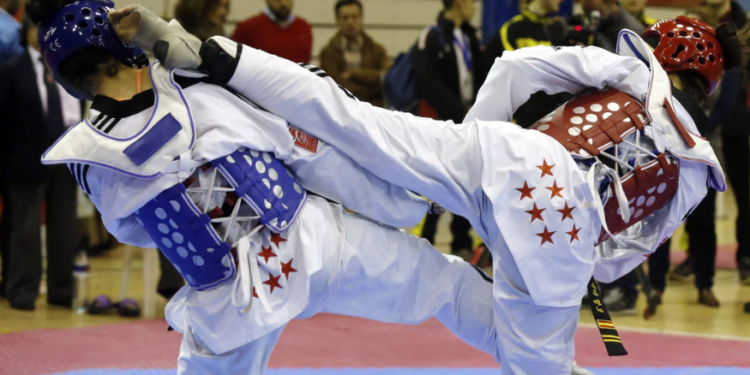 Talleres de ritmos latinos, gimnasia adaptada y taekwon-do en Burzaco