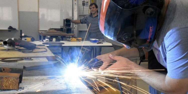 Cursos gratuitos para el trabajo en Calzada y Burzaco: últimos días para inscribirse