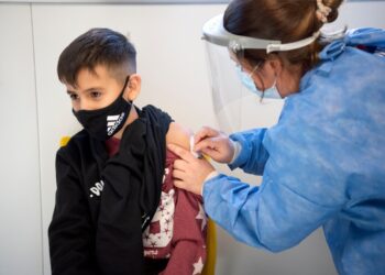 Desde 1 agosto se podrá iniciar la vacunación contra el Covid en niños de 6 meses a 3 años